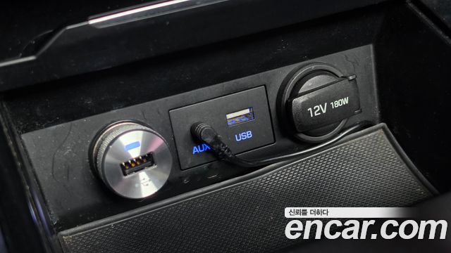 Hyundai AVANTE 2017 — photo 30