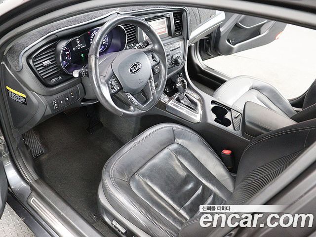Kia K5 2013 — photo 17