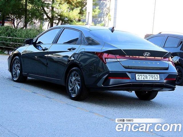 Hyundai AVANTE 2024 — photo 3