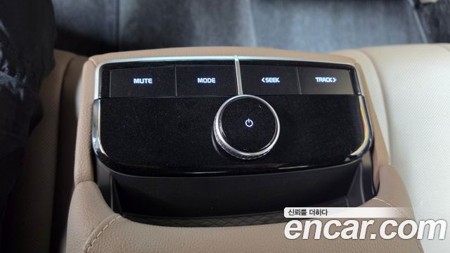 Kia K8 2023 — photo 27