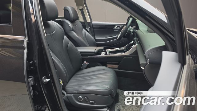 Genesis GV80 2023 — photo 18