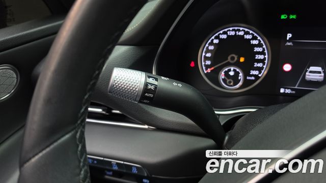 Genesis GV80 2023 — photo 32
