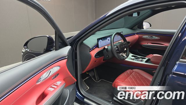 Genesis GV70 2025 — photo 13