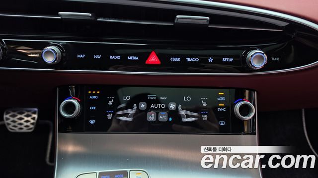 Genesis GV70 2025 — photo 23