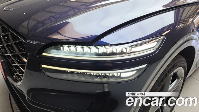 Genesis GV70 2025 — photo 8