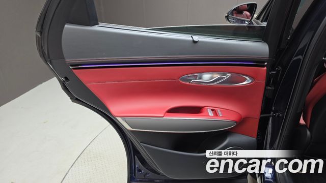 Genesis GV70 2025 — photo 15