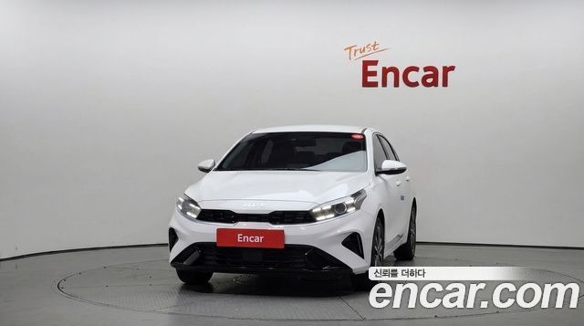 Kia K3 2023 — photo 3
