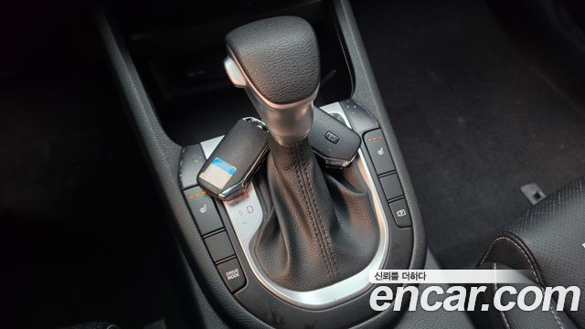 Kia K3 2023 — photo 12