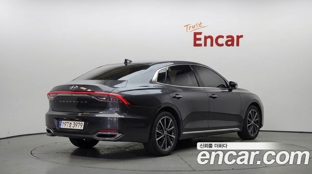 Hyundai Grandeur 2023 — photo 2