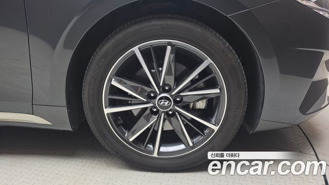 Hyundai Grandeur 2023 — photo 7