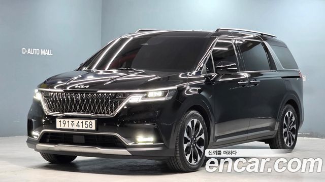 Kia Canival 2022 — photo 1