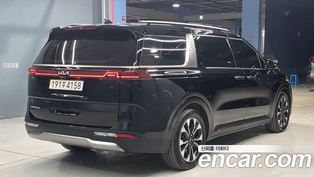 Kia Canival 2022 — photo 3