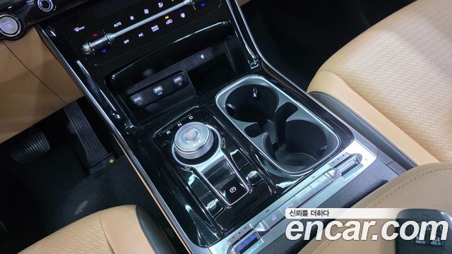 Kia Canival 2022 — photo 9