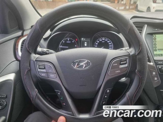 Hyundai Santafe 2016 — photo 10