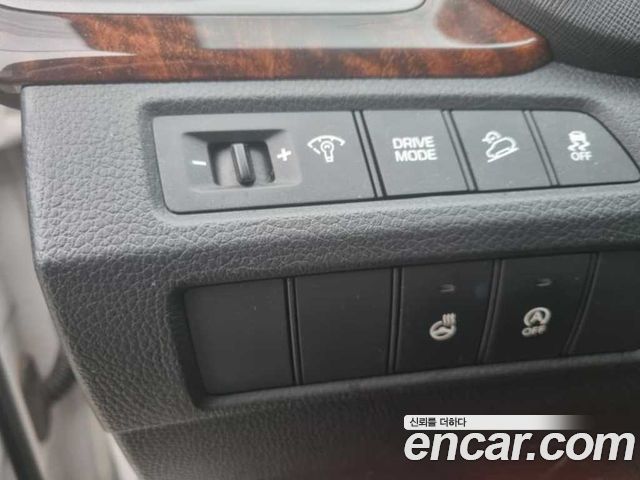 Hyundai Santafe 2016 — photo 13