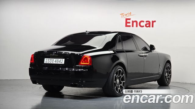 Rolls-Royce Ghost 2017 — photo 2