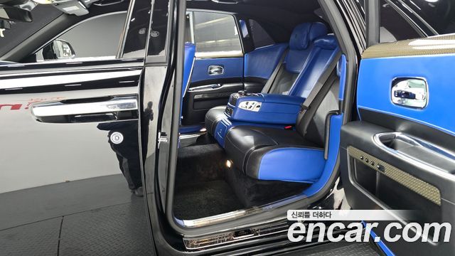 Rolls-Royce Ghost 2017 — photo 18