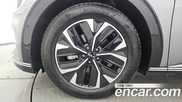 Kia EV6 2022 — photo 5