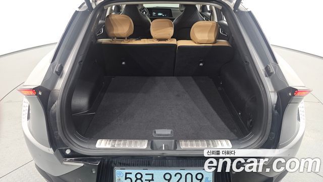 Kia EV6 2022 — photo 23