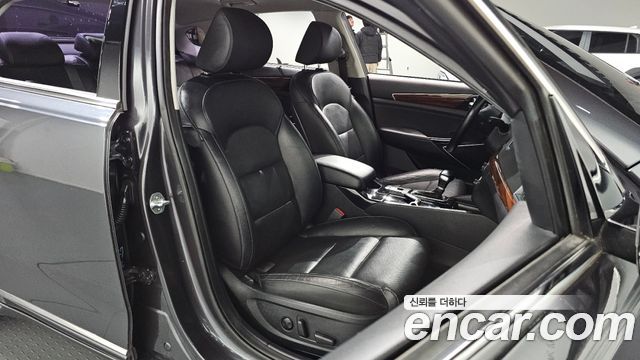 Kia K7 2016 — photo 13