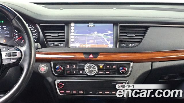 Kia K7 2016 — photo 21