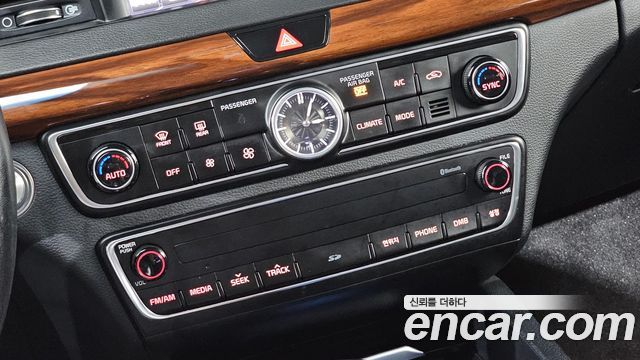 Kia K7 2016 — photo 26