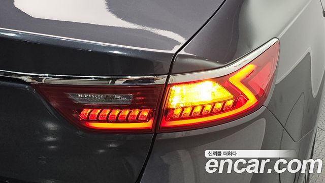 Kia K7 2016 — photo 9