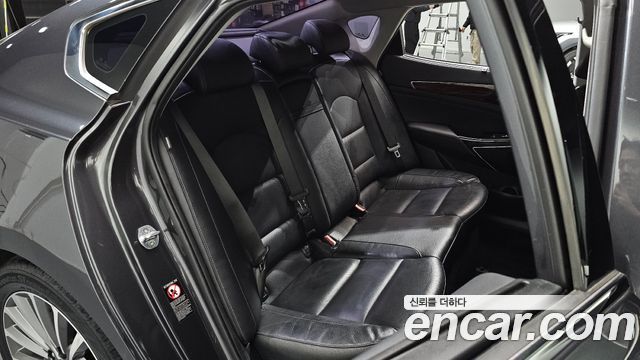 Kia K7 2016 — photo 16