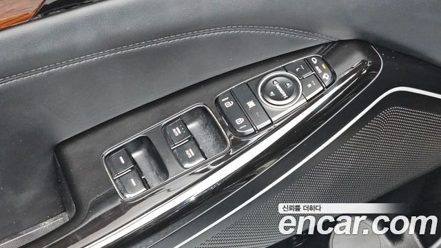 Kia K7 2016 — photo 29