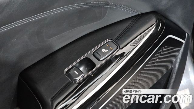 Kia K7 2016 — photo 30