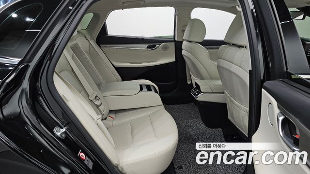 Hyundai Grandeur 2023 — photo 18