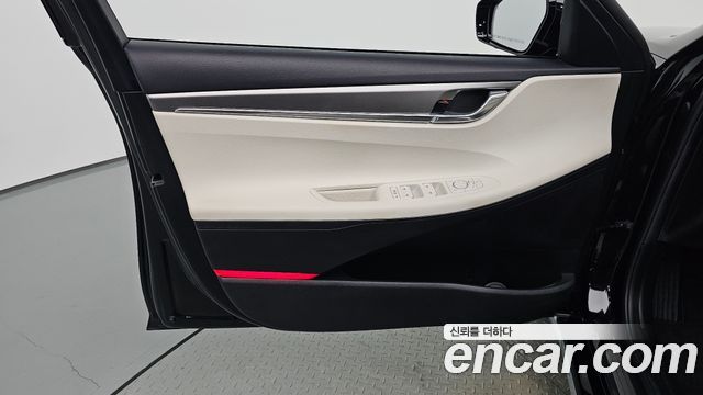 Hyundai Grandeur 2023 — photo 14