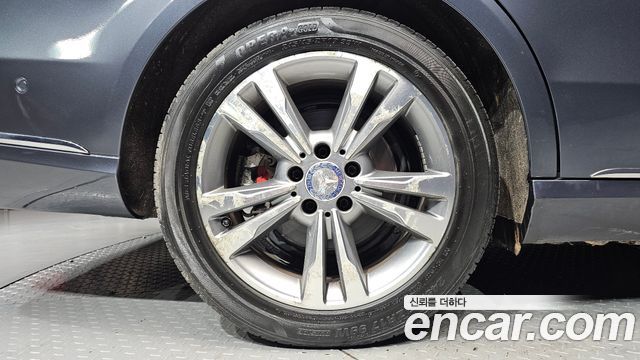 Mercedes-Benz E-Class 2016 — photo 5
