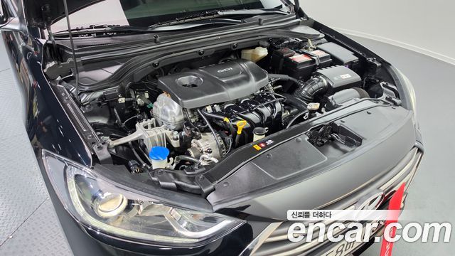 Hyundai AVANTE 2016 — photo 6