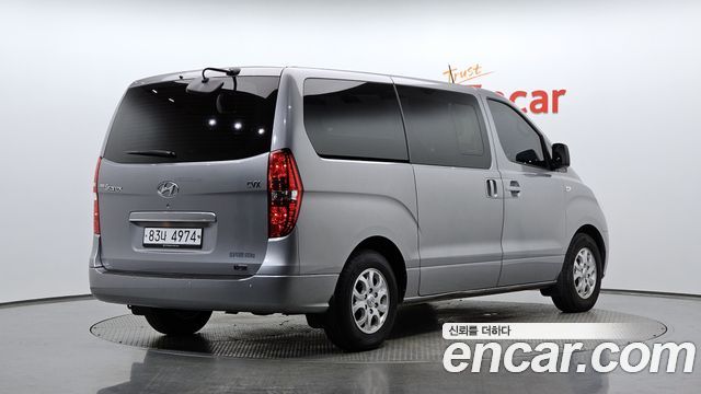 Hyundai Starex 2014 — photo 2