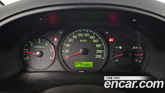 Hyundai Starex 2014 — photo 11
