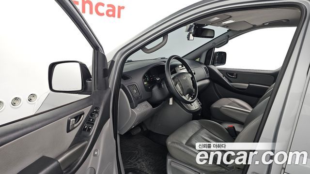 Hyundai Starex 2014 — photo 13