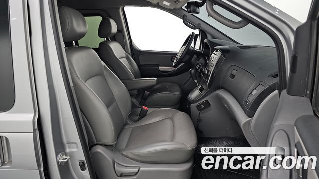 Hyundai Starex 2014 — photo 17