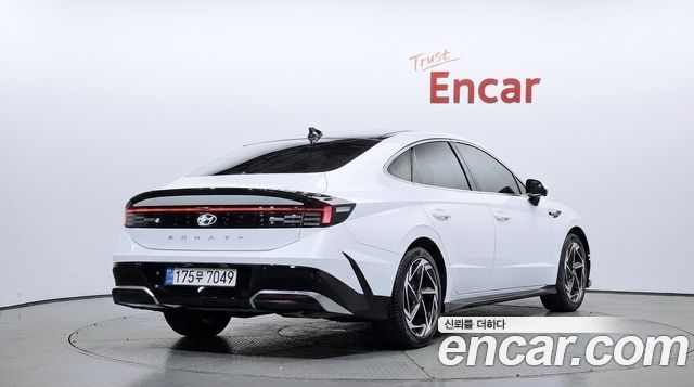 Hyundai Sonata 2025 — photo 2