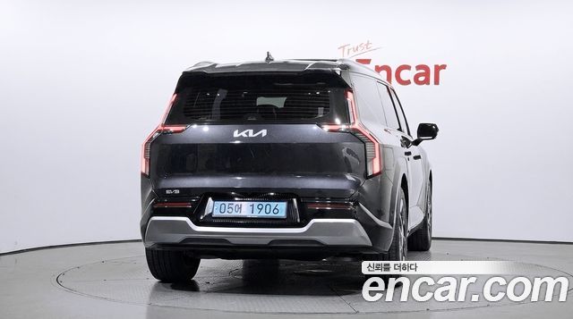 Kia EV9 2024 — photo 4