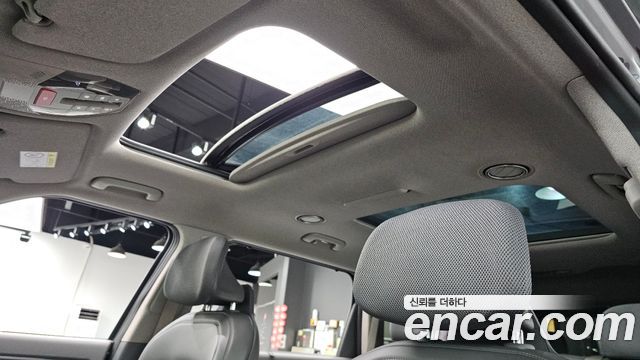 Kia EV9 2024 — photo 23
