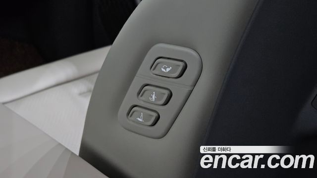 Kia EV9 2024 — photo 32