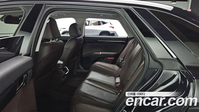 Hyundai Grandeur 2023 — photo 18