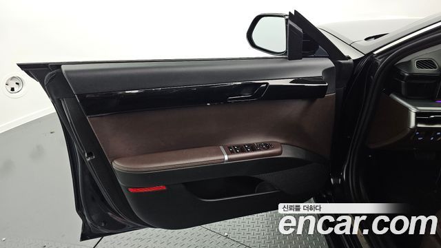 Hyundai Grandeur 2023 — photo 14
