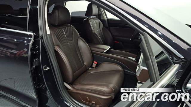 Hyundai Grandeur 2023 — photo 16
