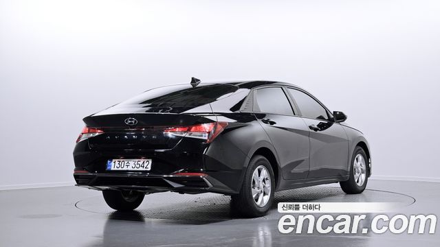 Hyundai AVANTE 2021 — photo 2