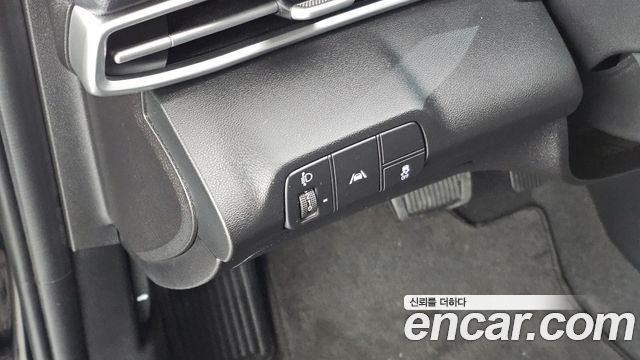 Hyundai AVANTE 2021 — photo 20
