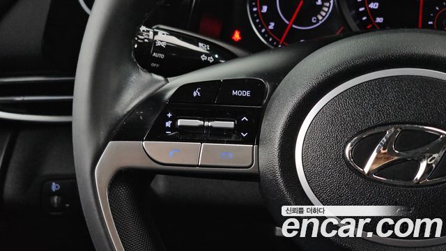 Hyundai AVANTE 2021 — photo 23