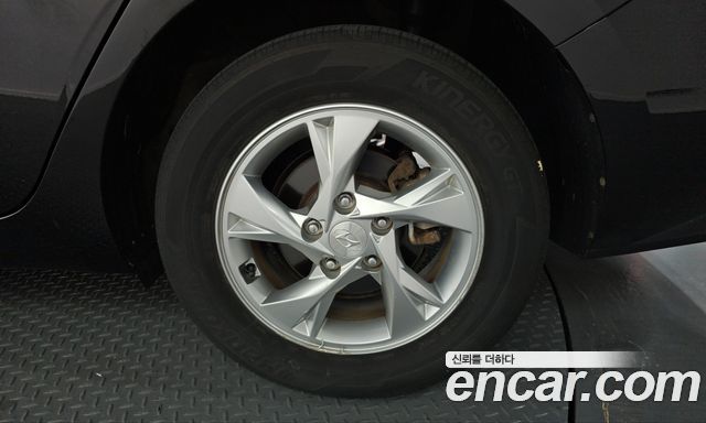 Hyundai AVANTE 2021 — photo 7