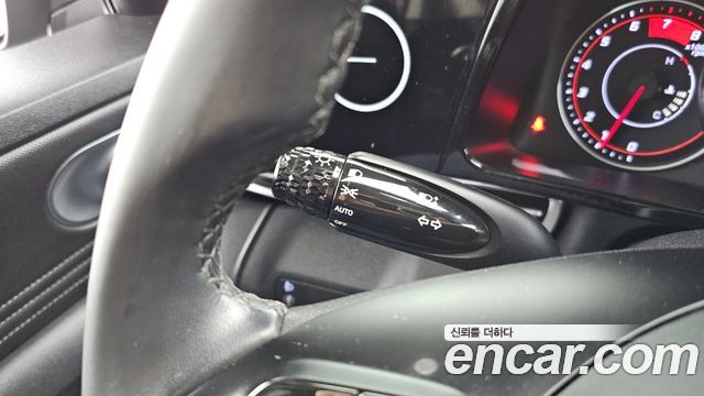 Hyundai AVANTE 2021 — photo 28